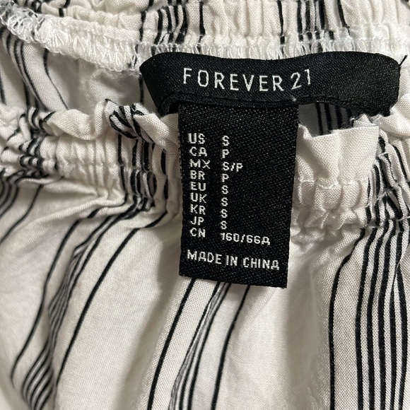 Forever 21 Striped Off-Shoulder Women's Top - Picture 6 of 7